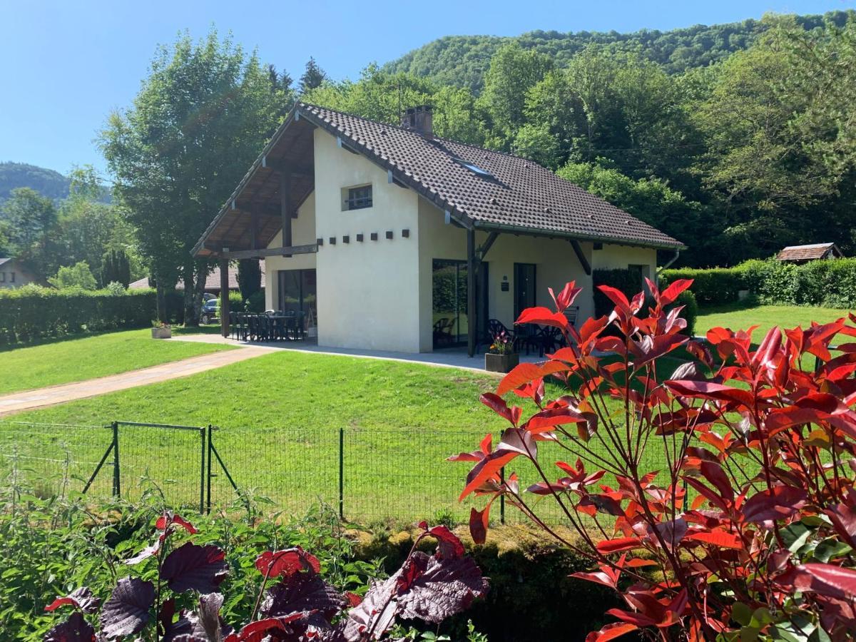 Chalet Gite L'Arcange 3 Chambres Au Calme Franche Comte Bord De Riviere Peche Sur Place Nans-sous-Sainte-Anne Exterior foto